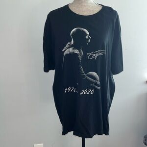 Kobe T-Shirt Pre-Owned size 2XL.  Good condition.  No holes or fading.